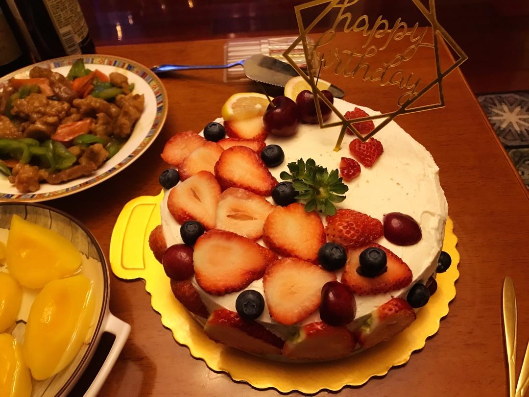 超级简单美腻的生日蛋糕，情人节蛋糕。解决各种抹面困难！