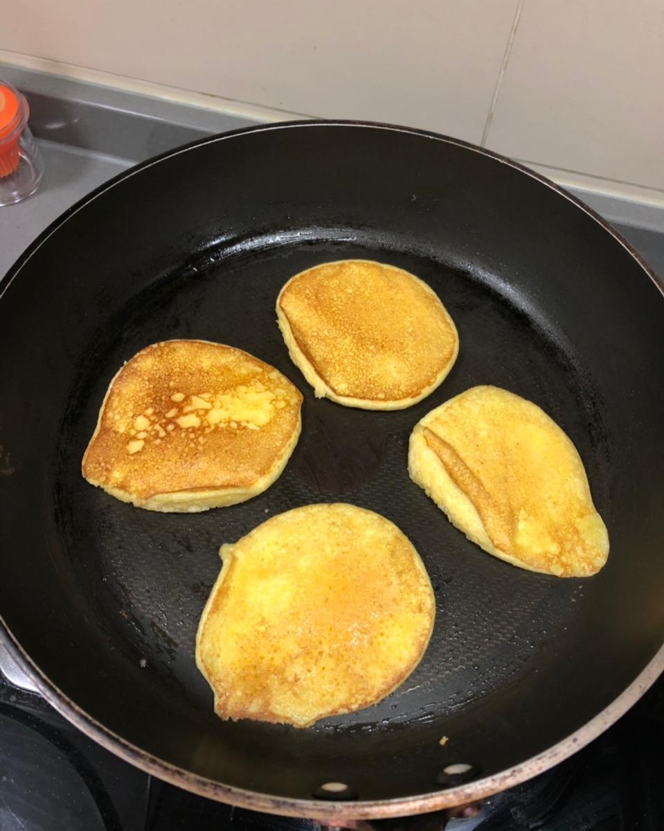奶香玉米饼