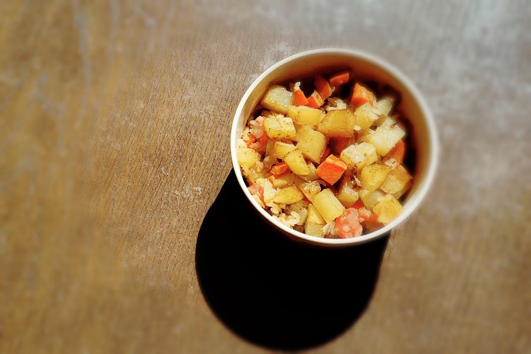 土豆焖饭（电饭锅版）