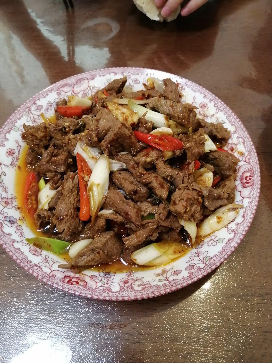 香煎小牛肉