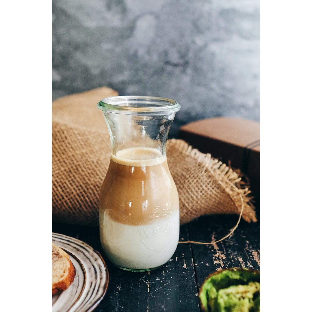 wherever阿白做的手冲渐变牛奶咖啡超美丽