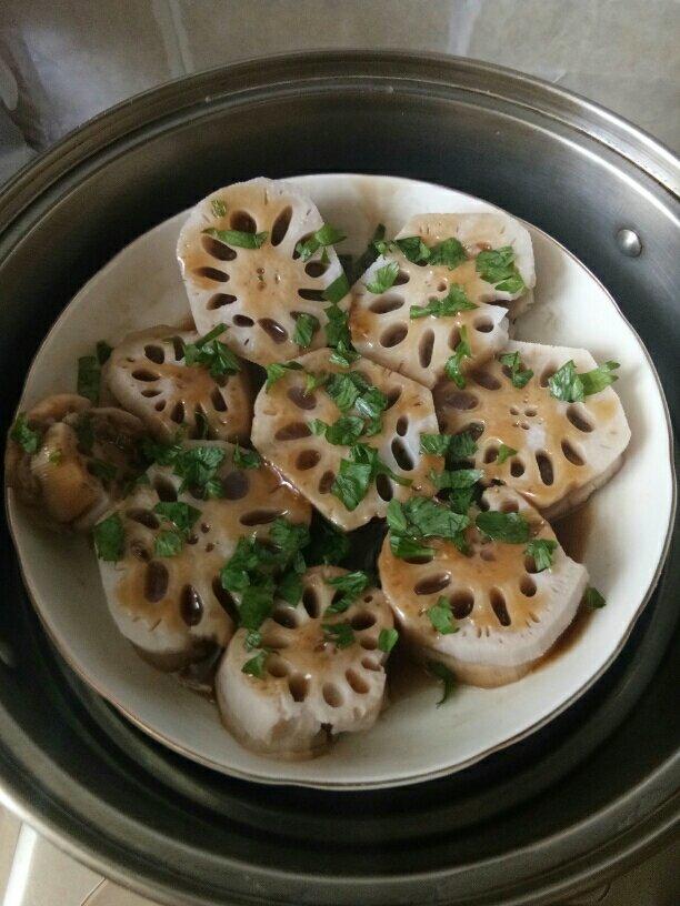 莲藕尖蒸着吃