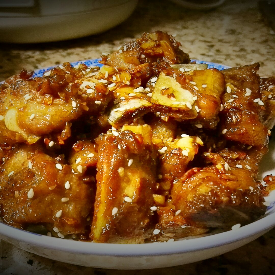 金牌蒜香排骨