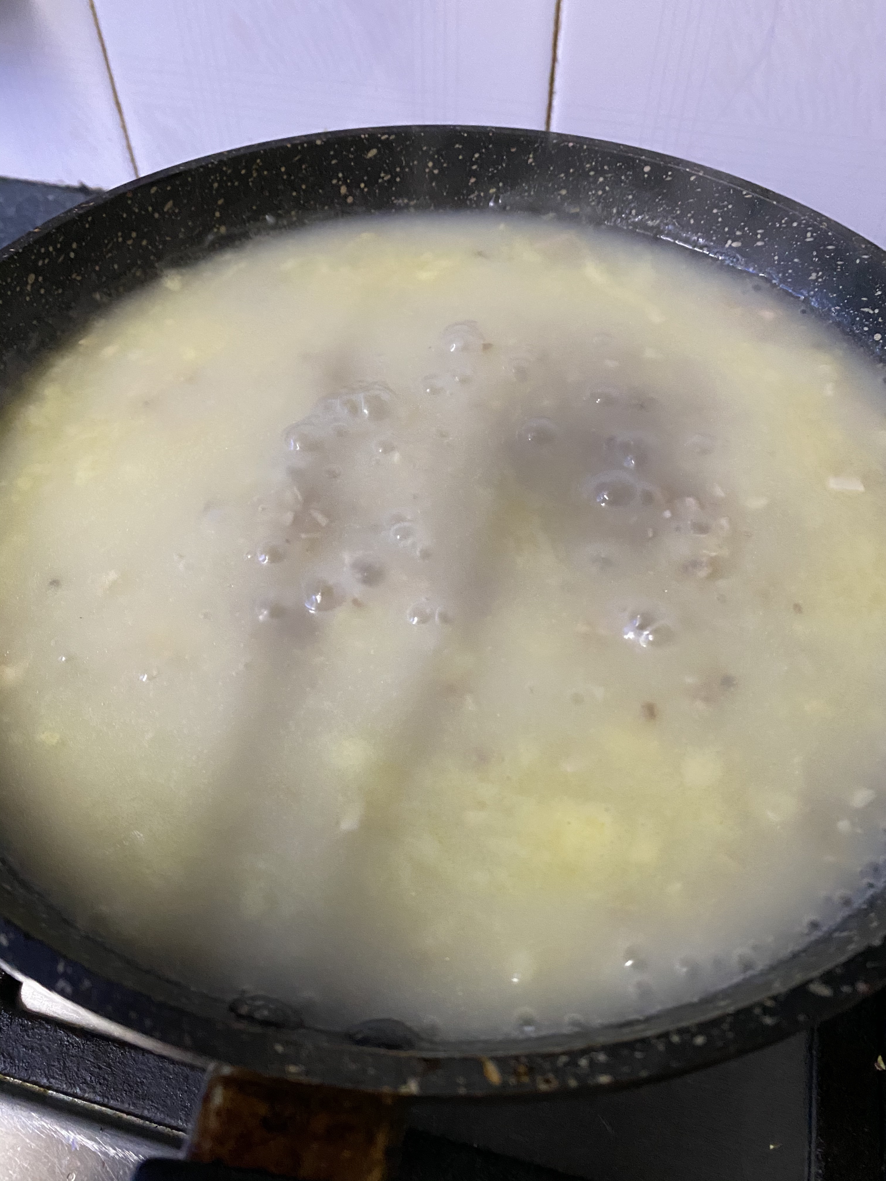 略微有一点点咸的奶油蘑菇汤的做法 步骤6
