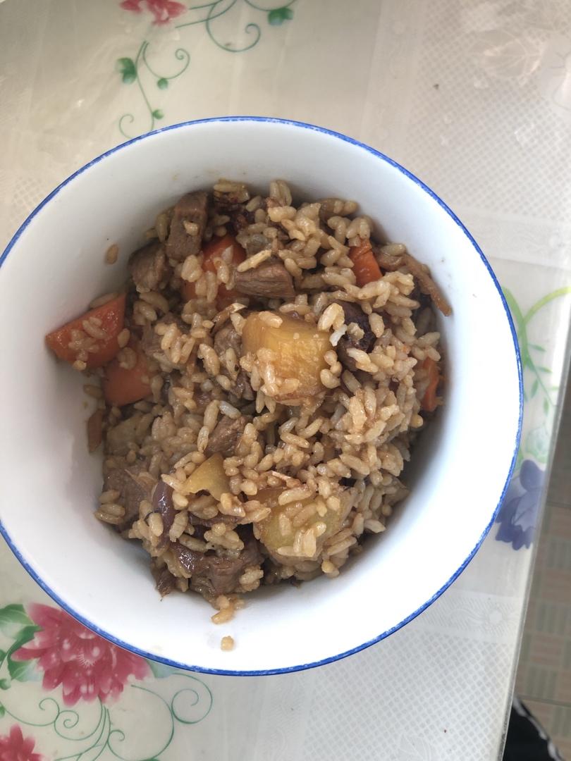 喷香羊肉焖饭