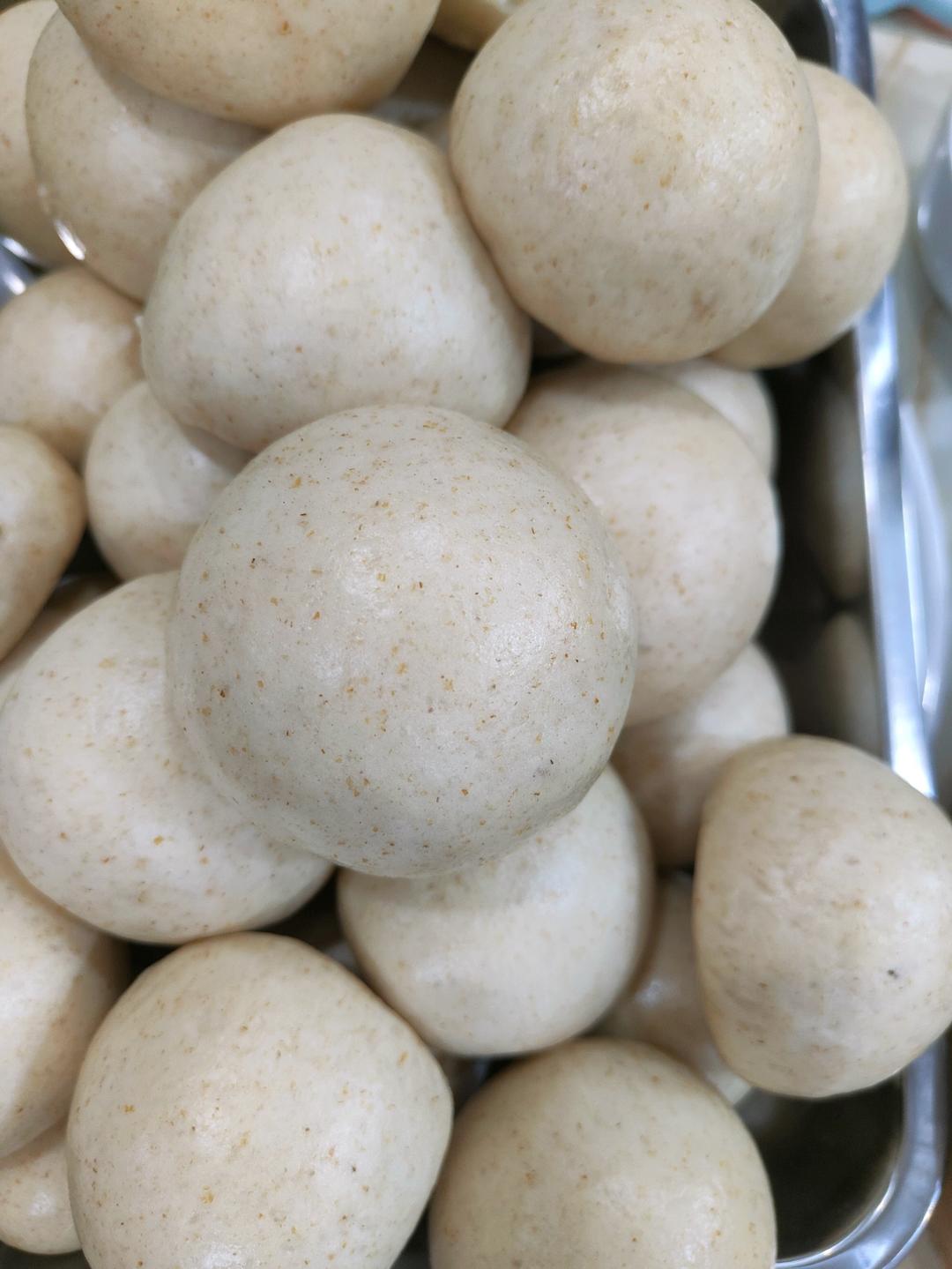 新手做馒头也能100%成功——附上非常详细的视频步骤（一次发酵法）