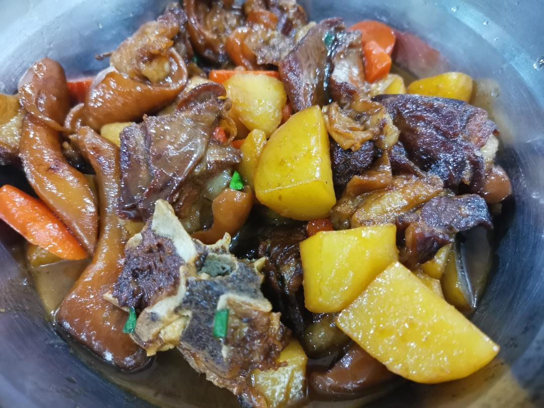 羊肉土豆胡萝卜 不仅仅是红烧