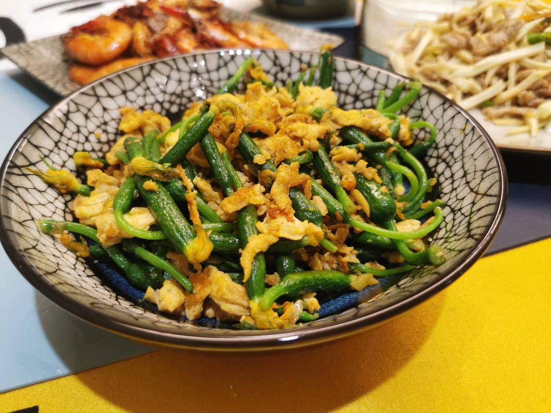黄瓜花炒鸡蛋