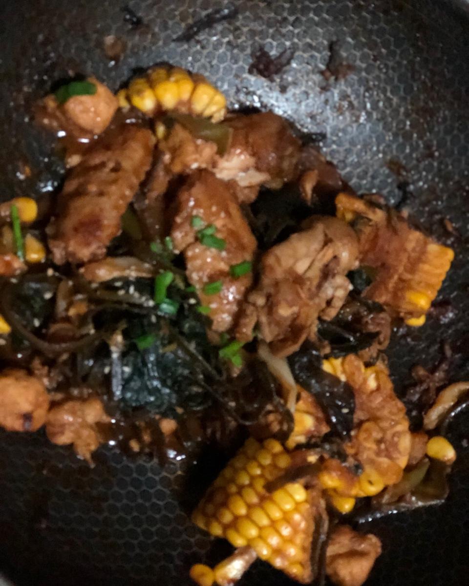 家常版三汁鸡翅焖锅