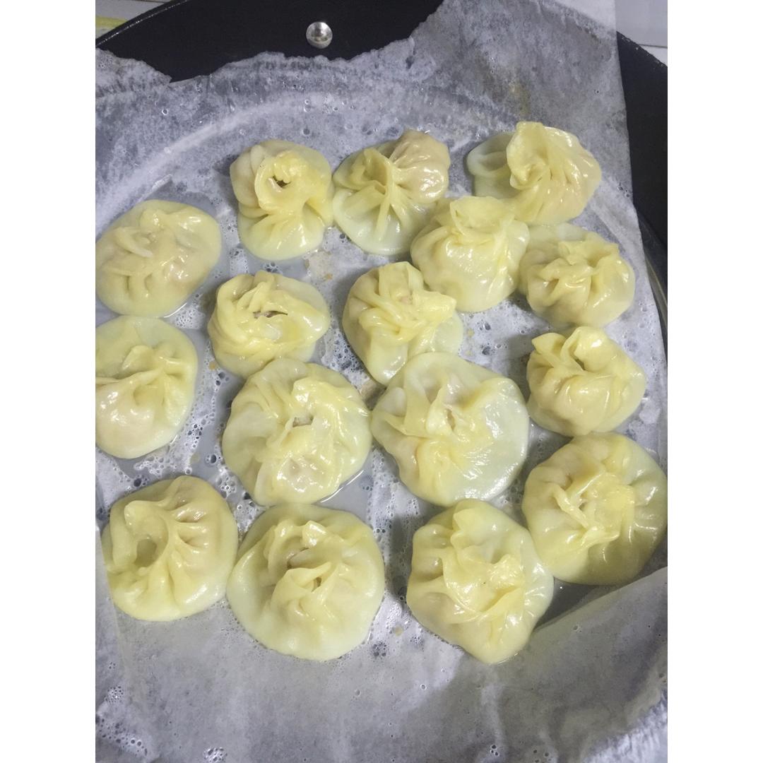 小笼汤包