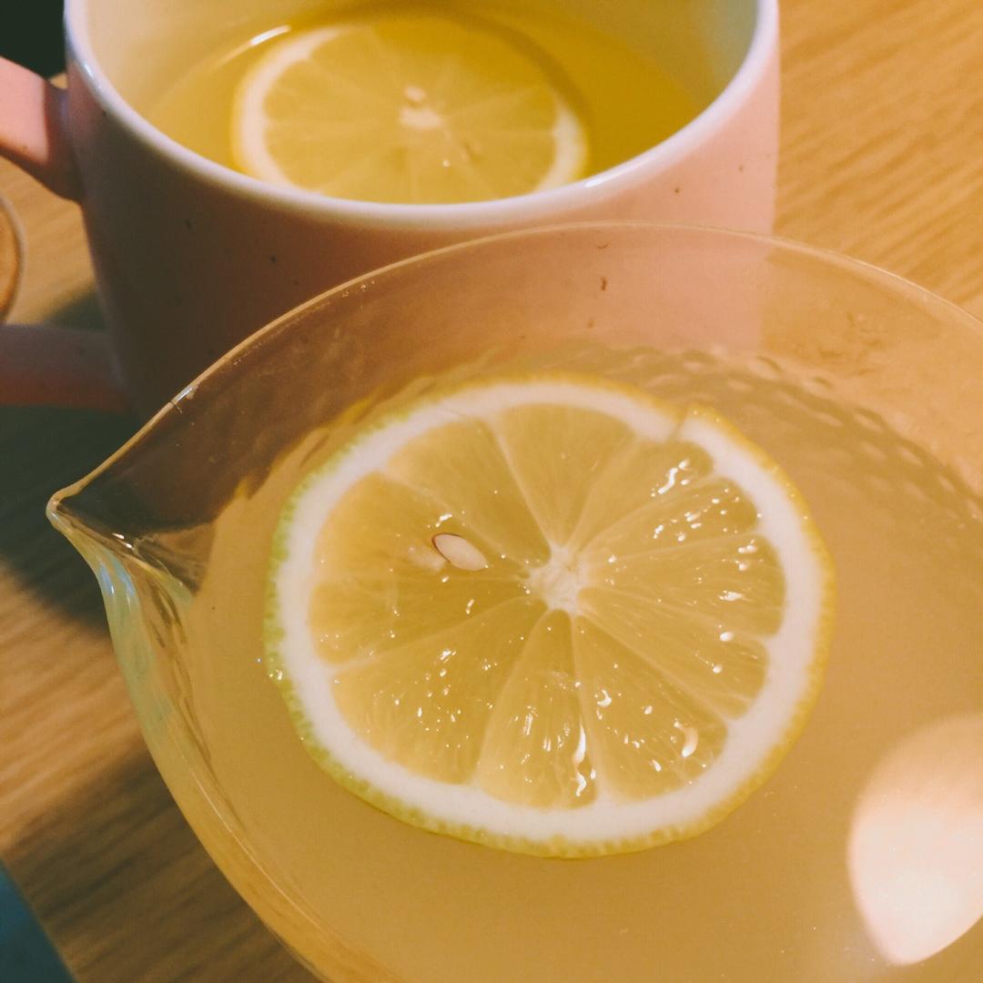 蜂蜜柠檬热饮-感冒小偏方 Hot Lemon & Honey for a Cold
