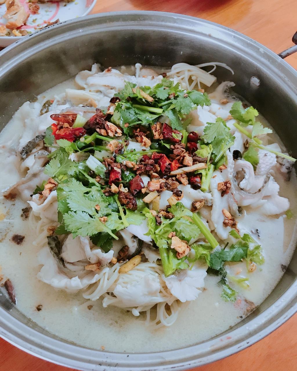 酸菜鲈鱼、水煮鱼（附如何片鱼肉及让鱼肉不腥的小妙招）