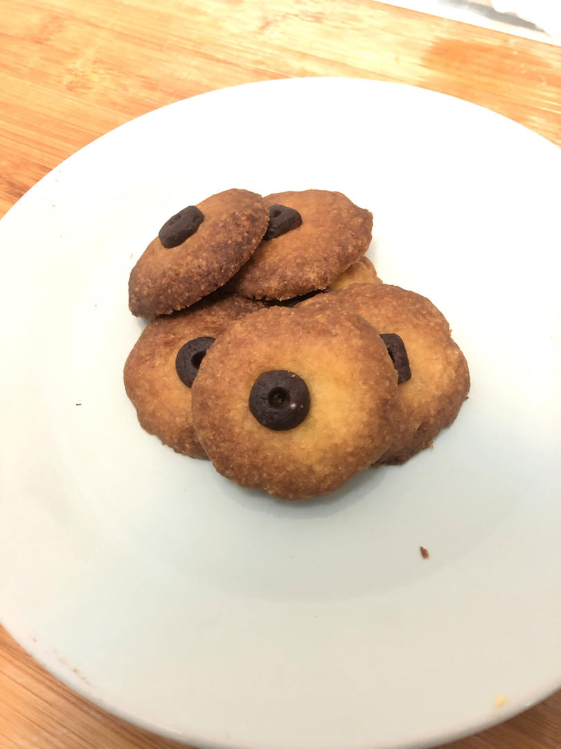 消耗吉士粉～4种材料超简易香酥曲奇