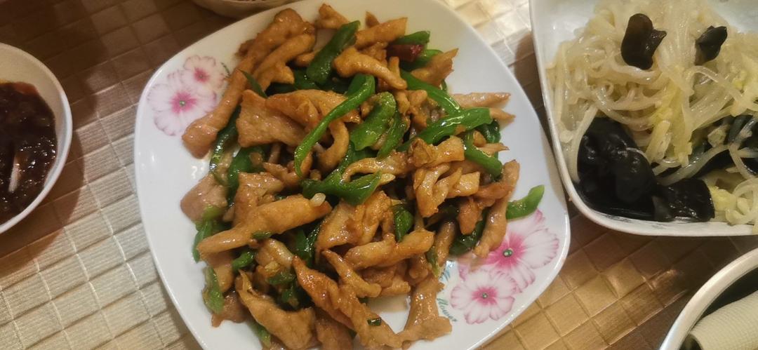 青椒炒肉丝