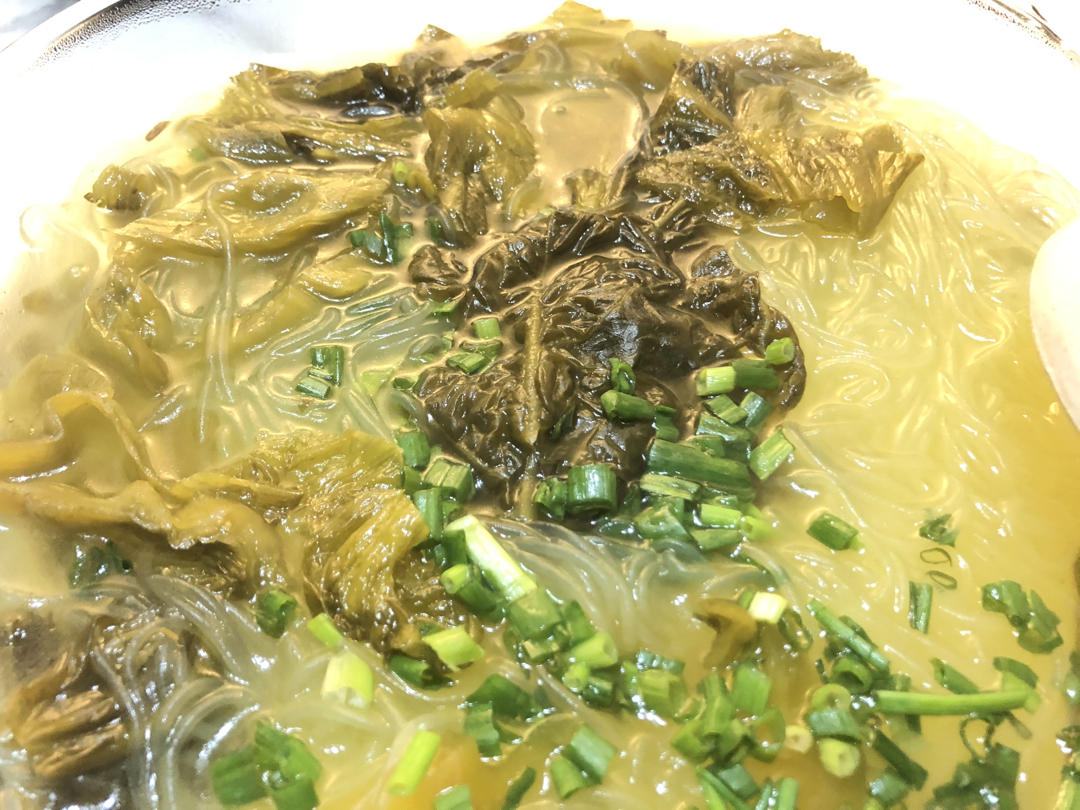 最简单的酸菜粉丝汤
