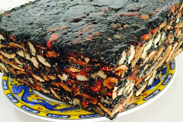 纯手工红枣枸杞补血养颜啊胶糕的做法