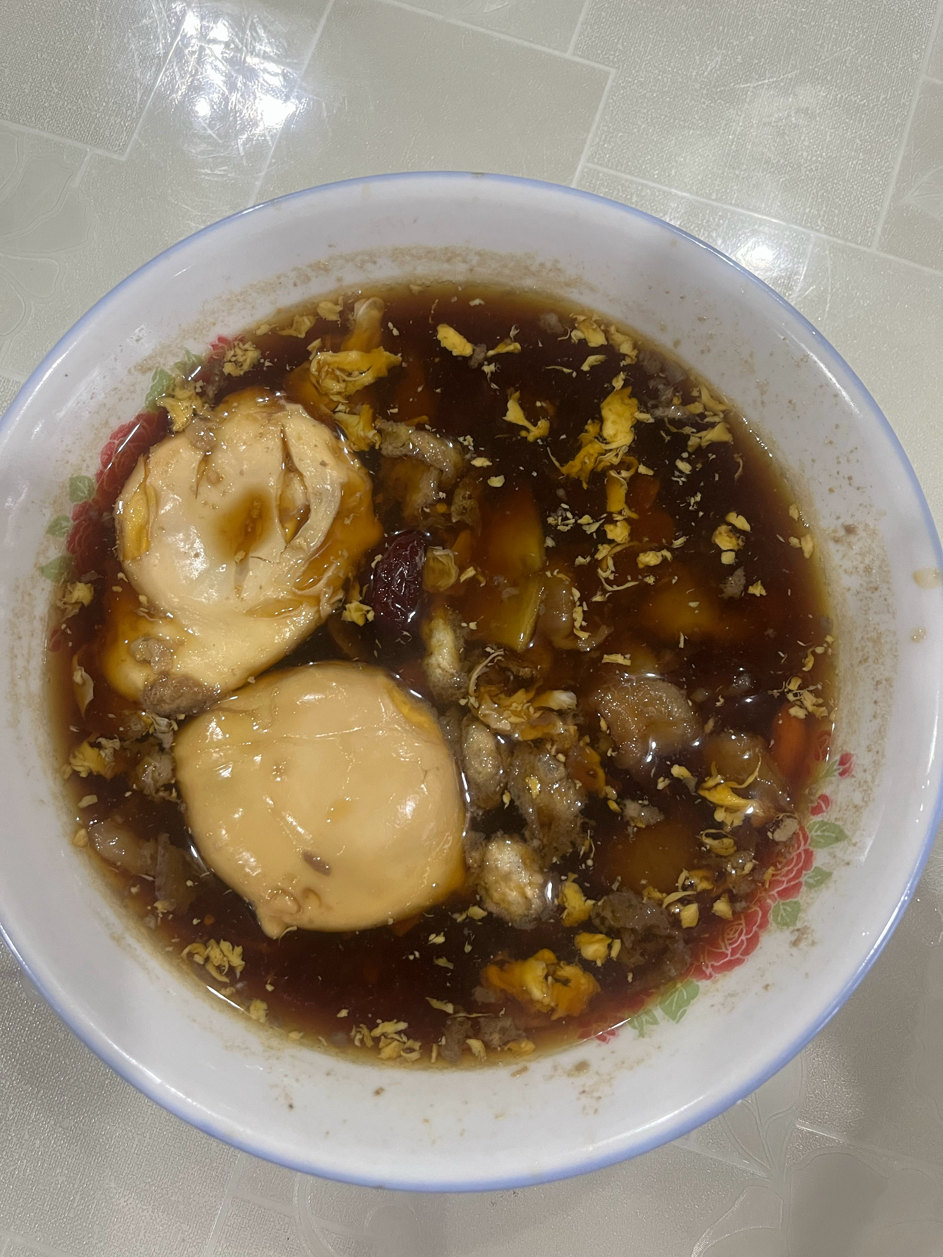 红枣桂圆鸡蛋红糖姜汤的做法