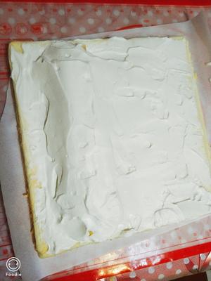 不容易开裂的瑞士蛋糕卷的做法 步骤16