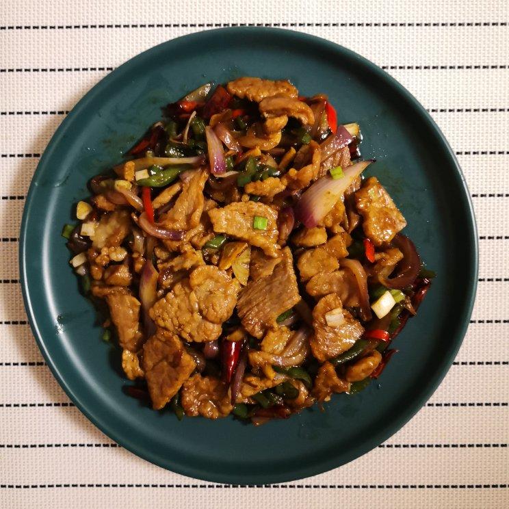 【小高姐】青椒牛肉 如何炒出嫩滑的牛肉
