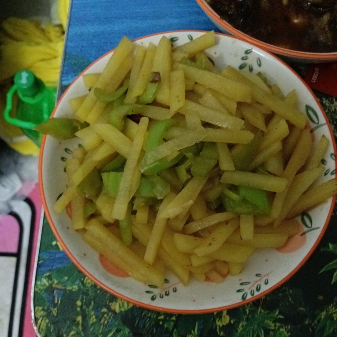 酸辣土豆丝的家常做法 超级下饭