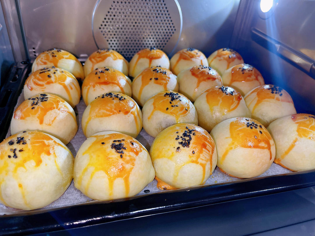 蛋黄酥酥酥（超级奶香黄油版）