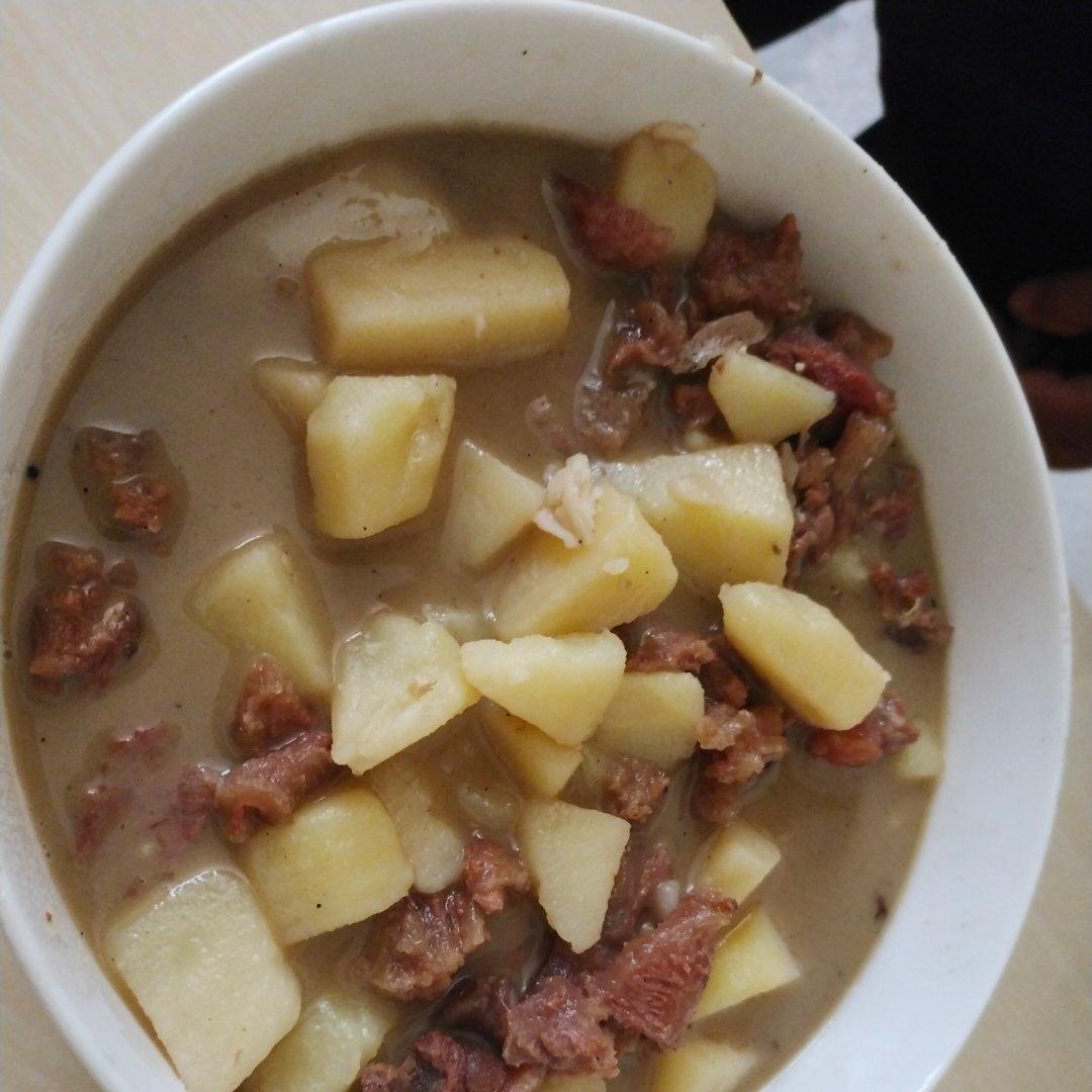 土豆炖牛腩