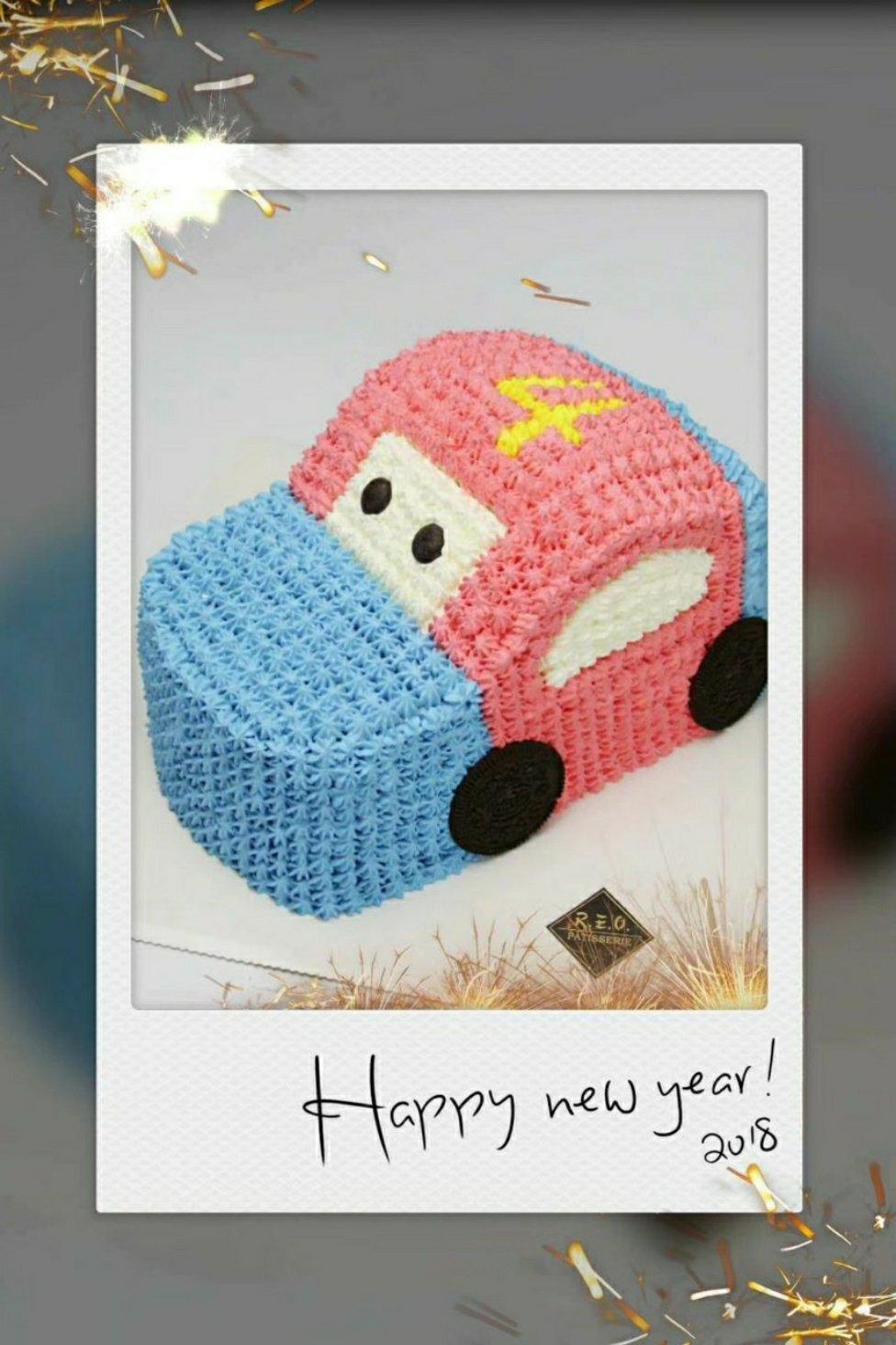 男孩小汽车生日蛋糕