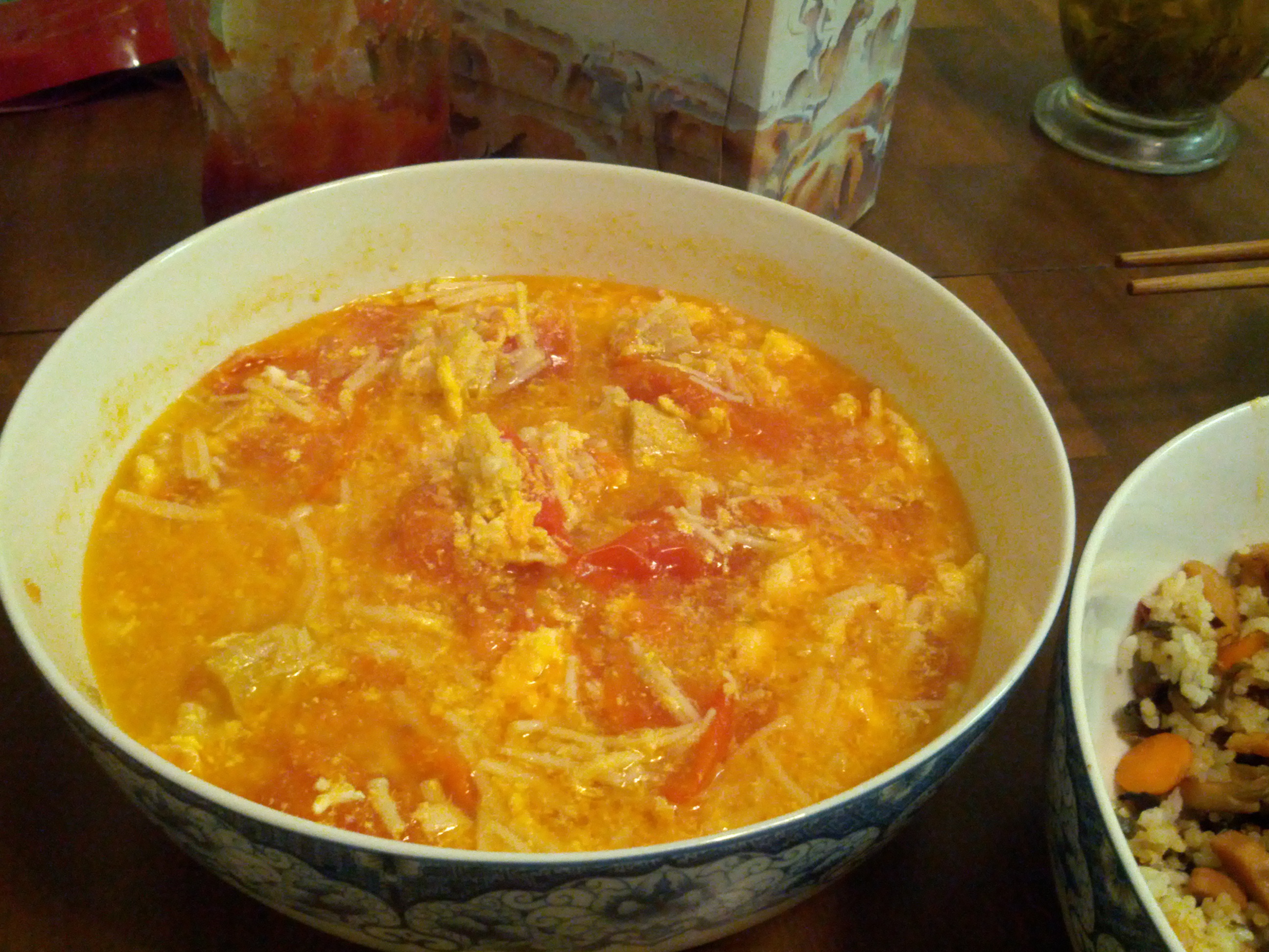 番茄金针菇鸡蛋汤