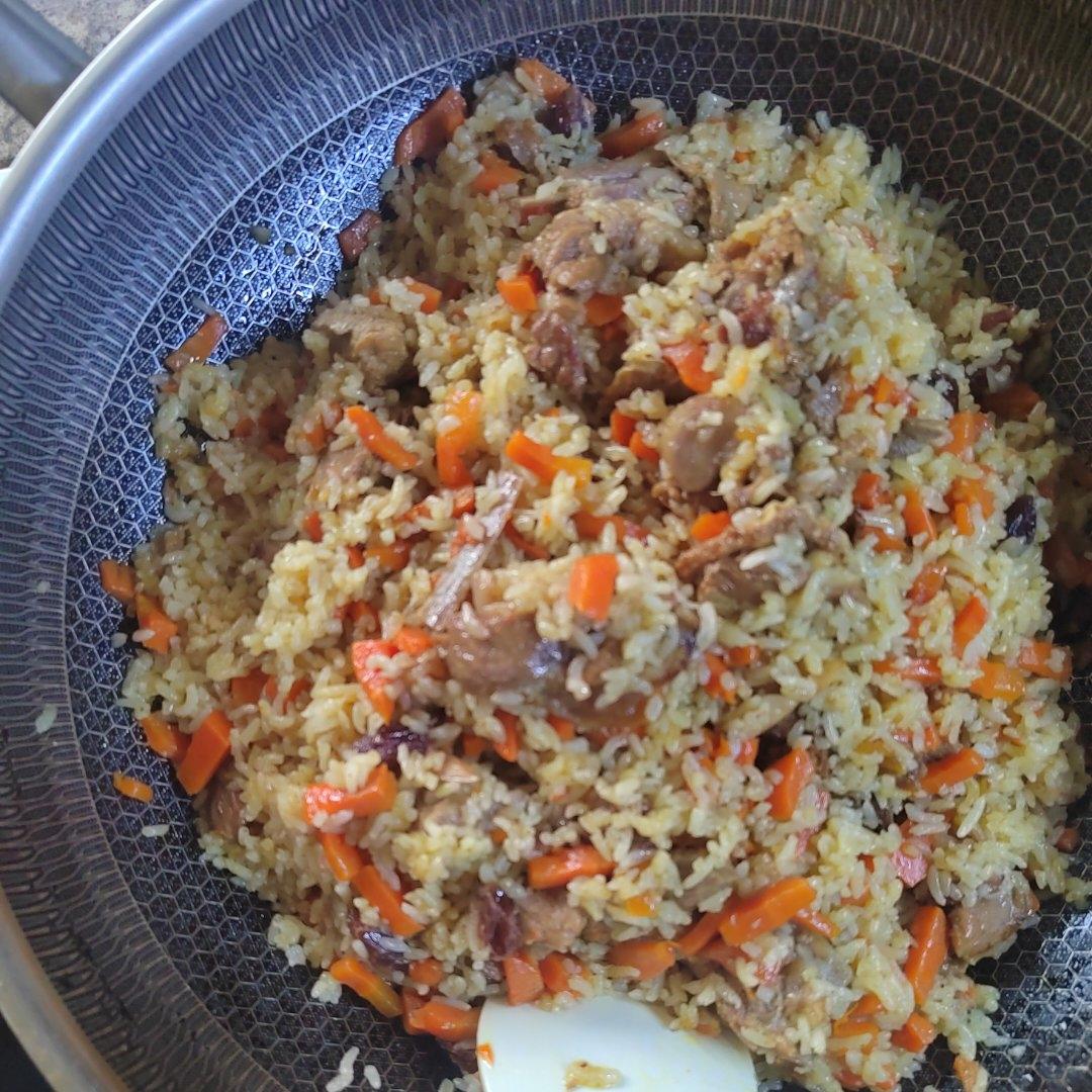 新疆羊排抓饭（出锅后米粒分明的秘密）