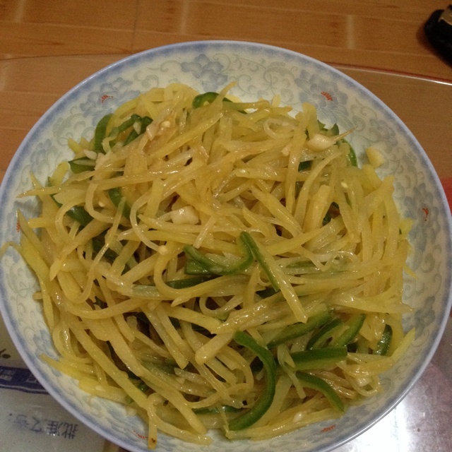 阿婆手撕包菜