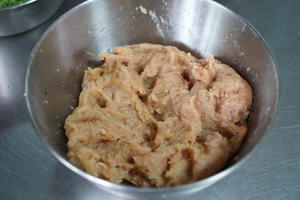 鸡肉蔬菜饼 冷冻汉堡🍔肉饼  无油无糖无面粉淀粉的做法 步骤9