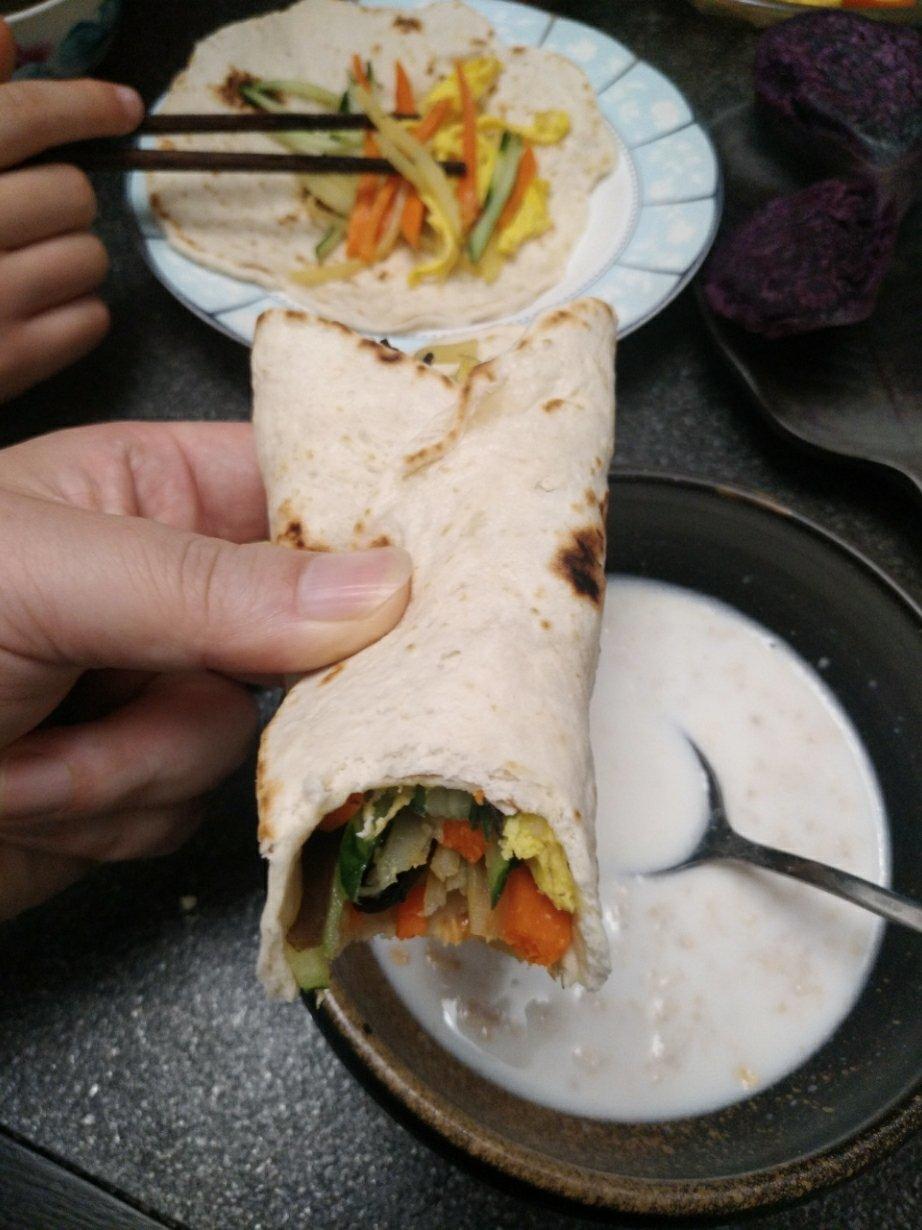 ｛轻食｝拉法卷的完美公式Laffa wrap（附饼皮做法）