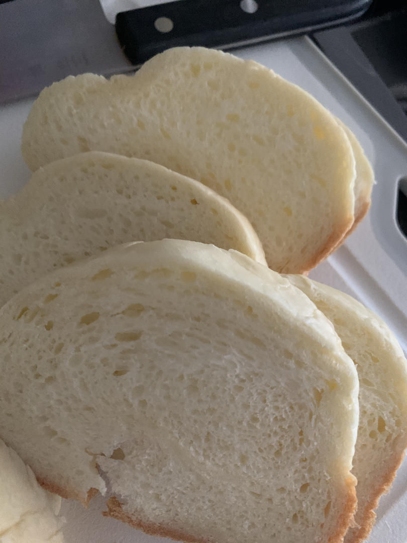 日式生吐司，软到不行，太好吃了😋