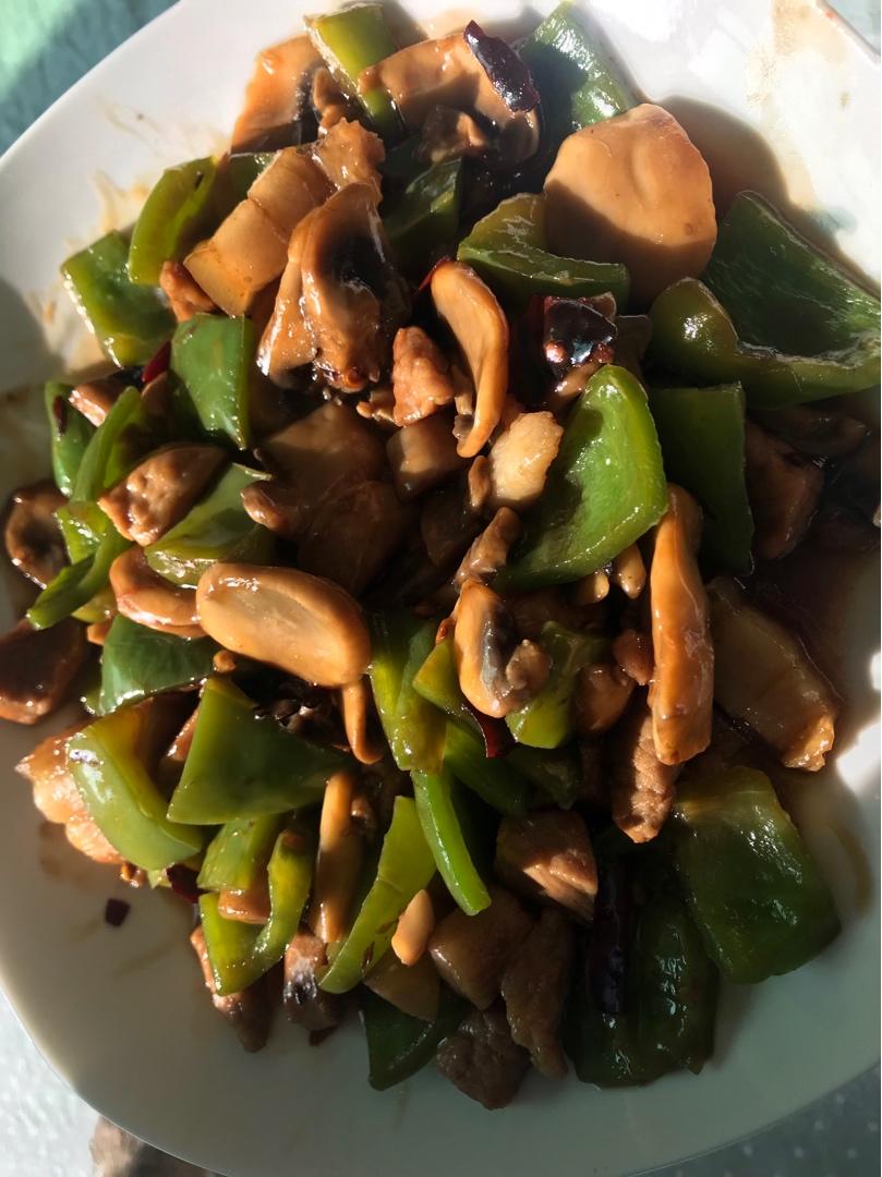 牛肉炒口蘑