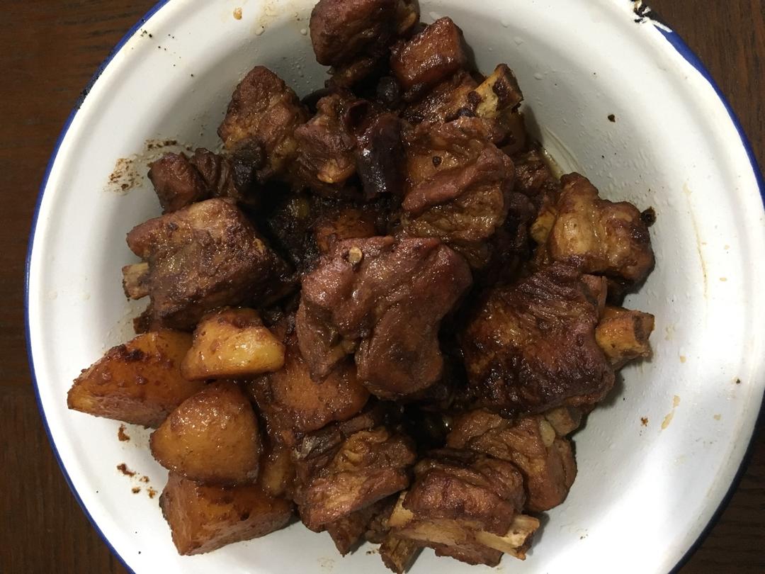 土豆炖排骨