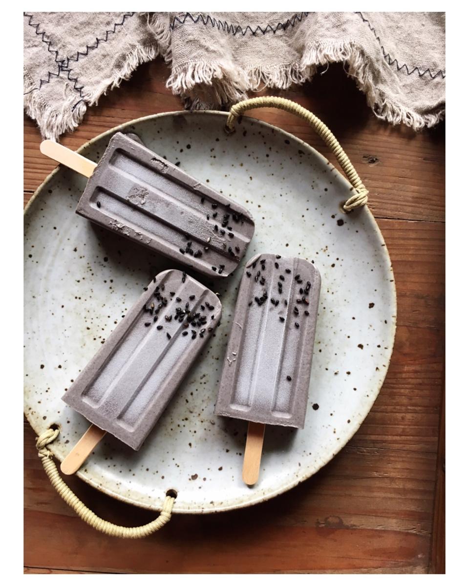 麻酱“棒冰”（乳酪黑芝麻雪糕）