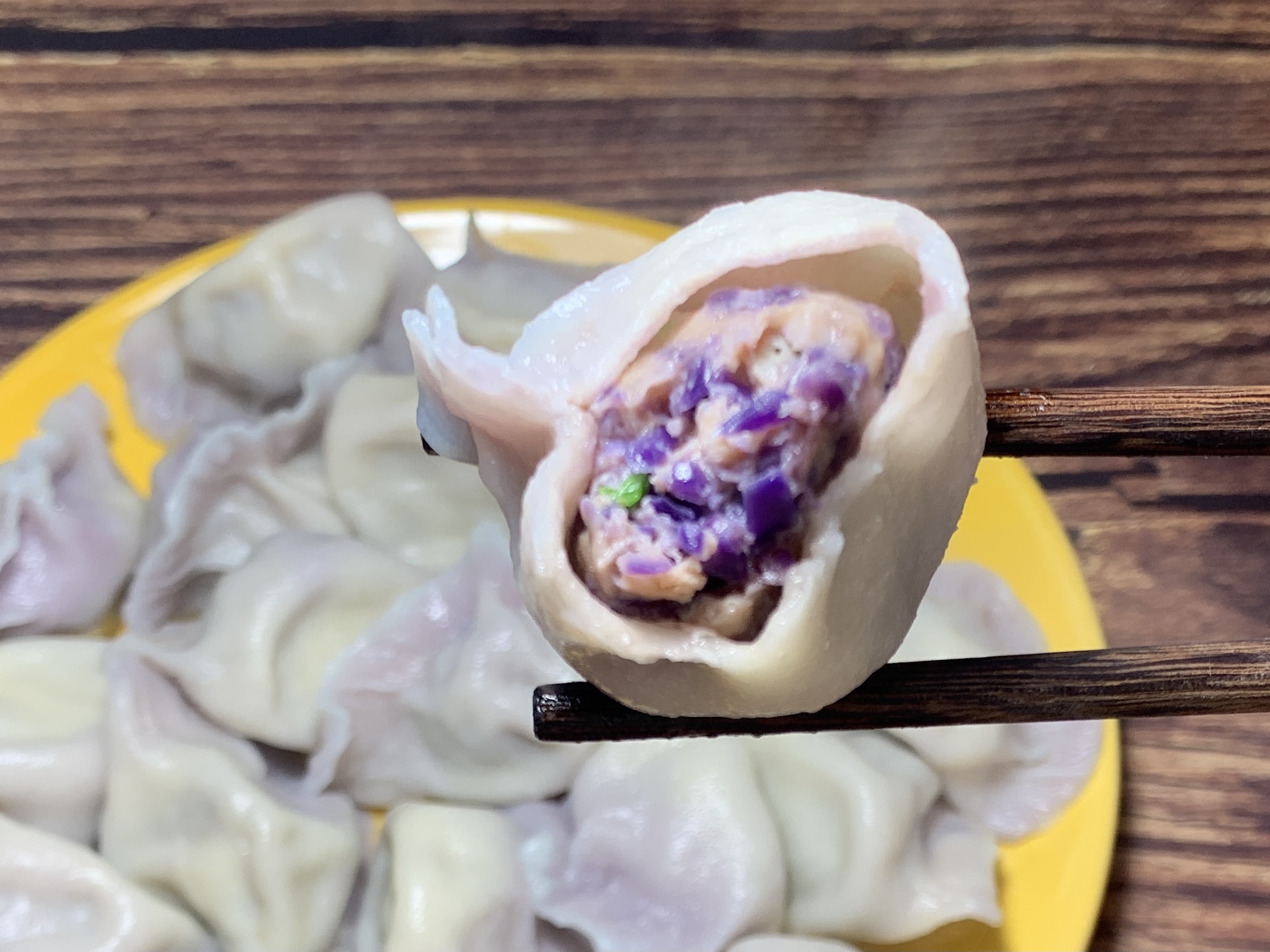 紫甘蓝馅儿的饺子