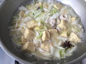 白菜炖冻豆腐的做法 步骤13