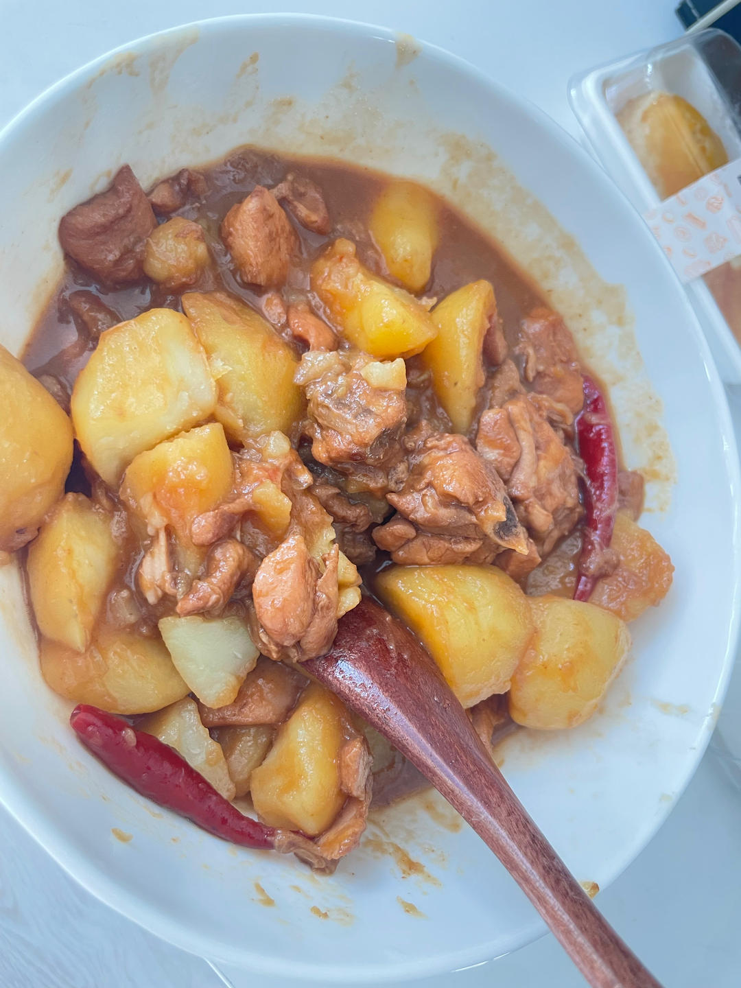 鸡腿炖土豆 上桌秒空盘 汤都喝干了！