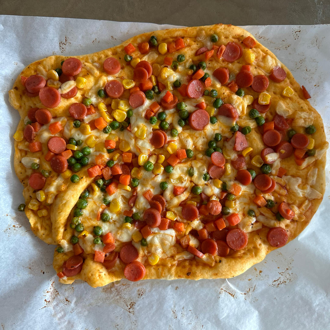 含宣软饼皮做法、自己在家也能做出馅料十足、超拉丝的美味诱人披萨