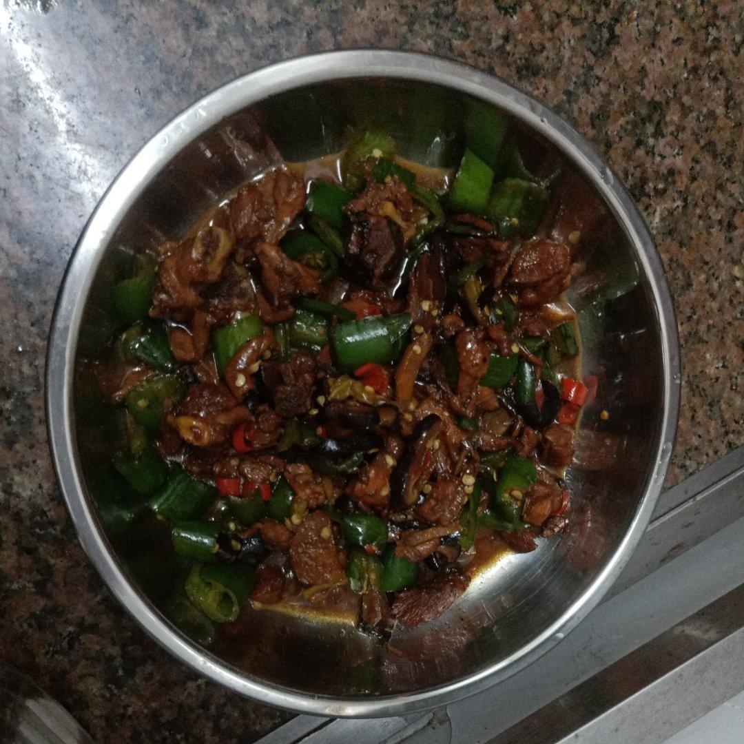 黄焖鸡米饭