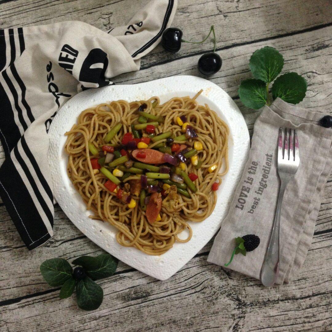 番茄肉酱意大利面