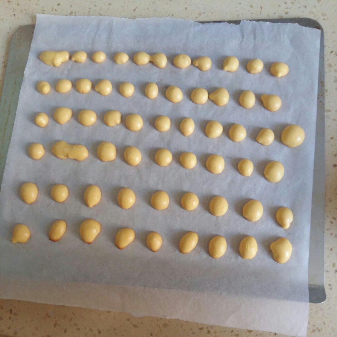 宝宝奶香蛋黄小溶豆