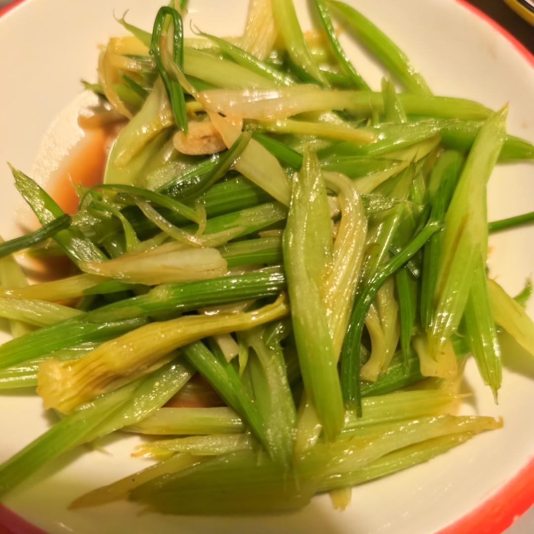 素炒芹菜