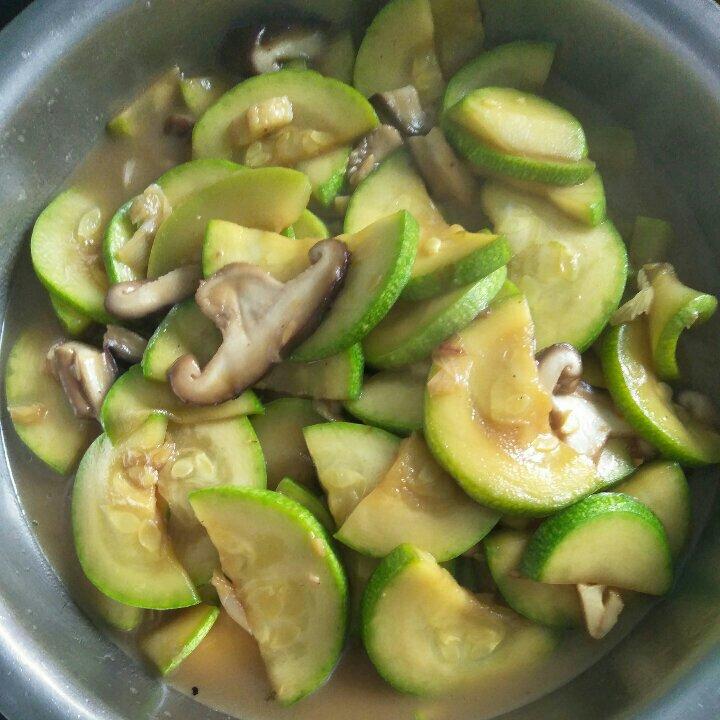 手机用户6947_41po做的北瓜炒香菇