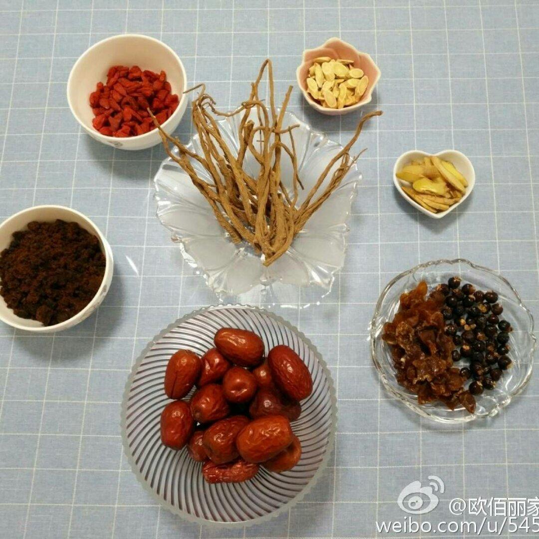 黑糖红枣桂圆枸杞膏