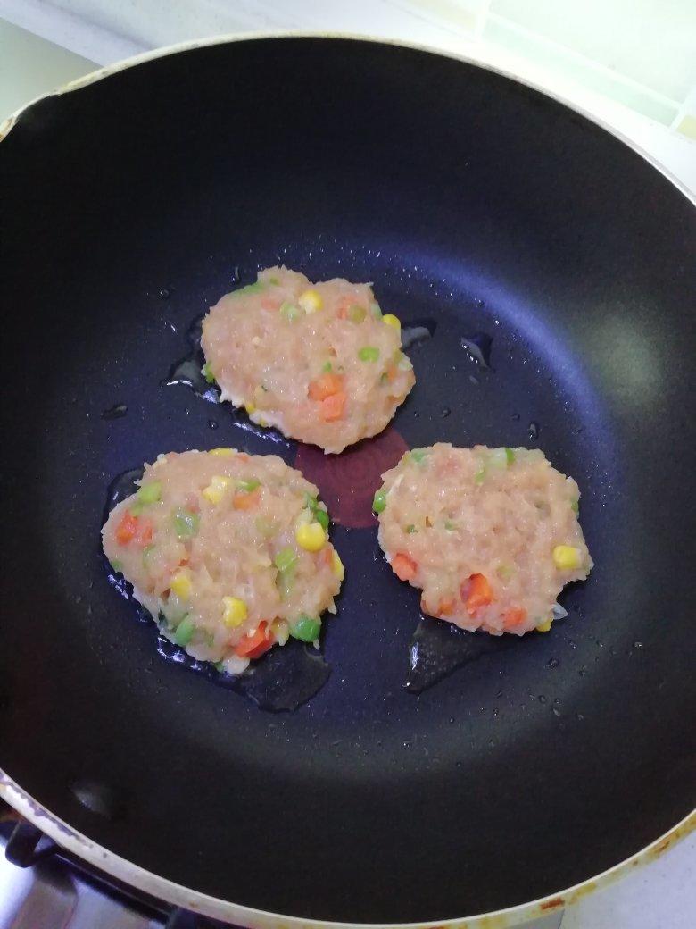减肥餐低脂鸡胸肉饼