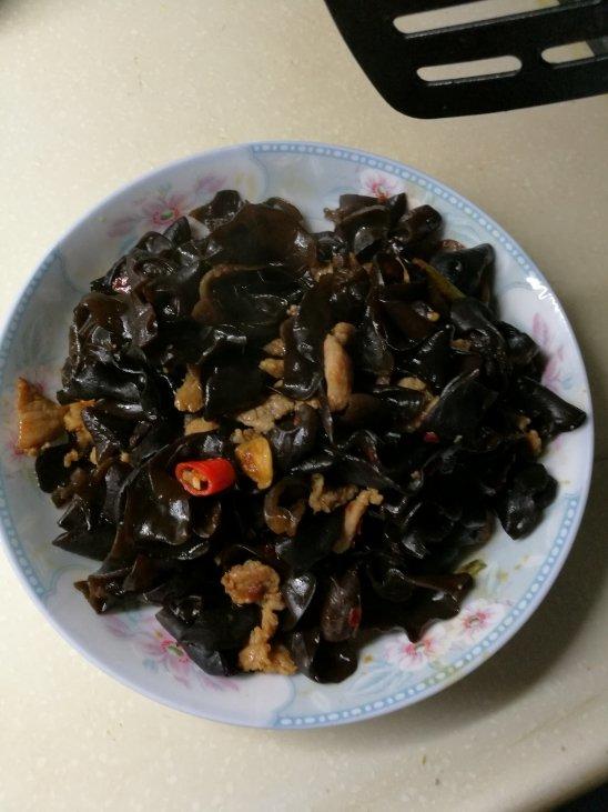 木耳炒肉
