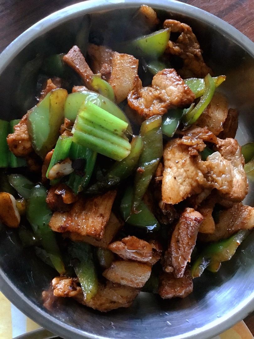 厨师长教你：“自贡小炒肉”的正宗做法，农家味十足