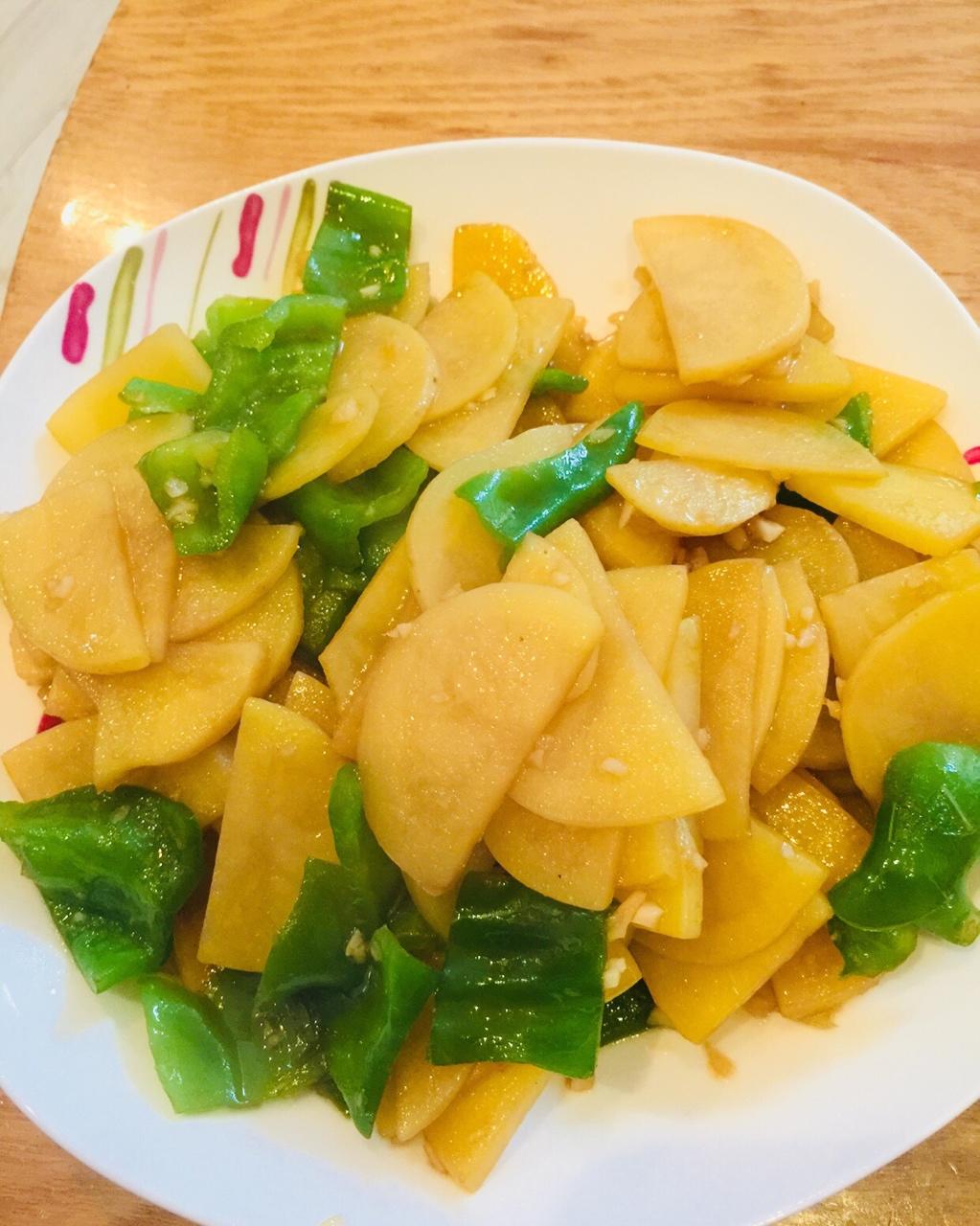 过期的美做的家常炒土豆片